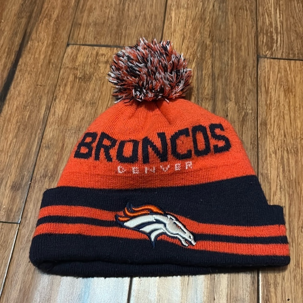 Denver Broncos 🐴 New Era Beanie NFL Football One Size